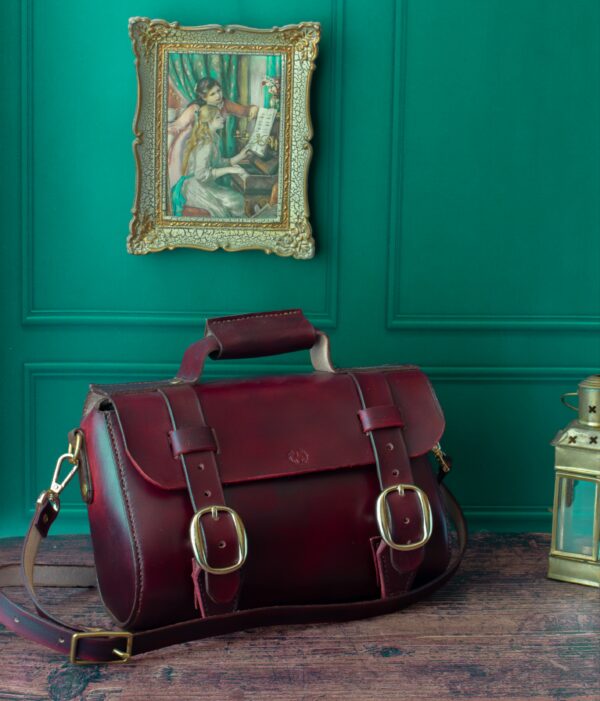 Sac à main vintage en cuir rouge