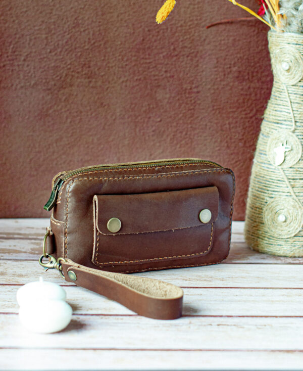 Trousse de voyage en cuir marron